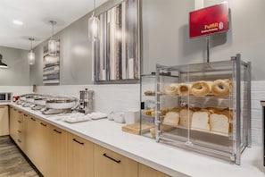 Free daily continental breakfast
