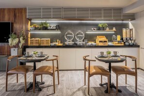 Petit déjeuner buffet compris tous les jours