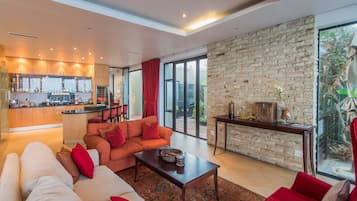 Lobby-Lounge