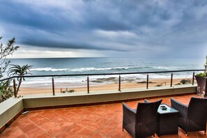 Quarto luxo, 1 cama King (Sea Facing) | Vista do quarto