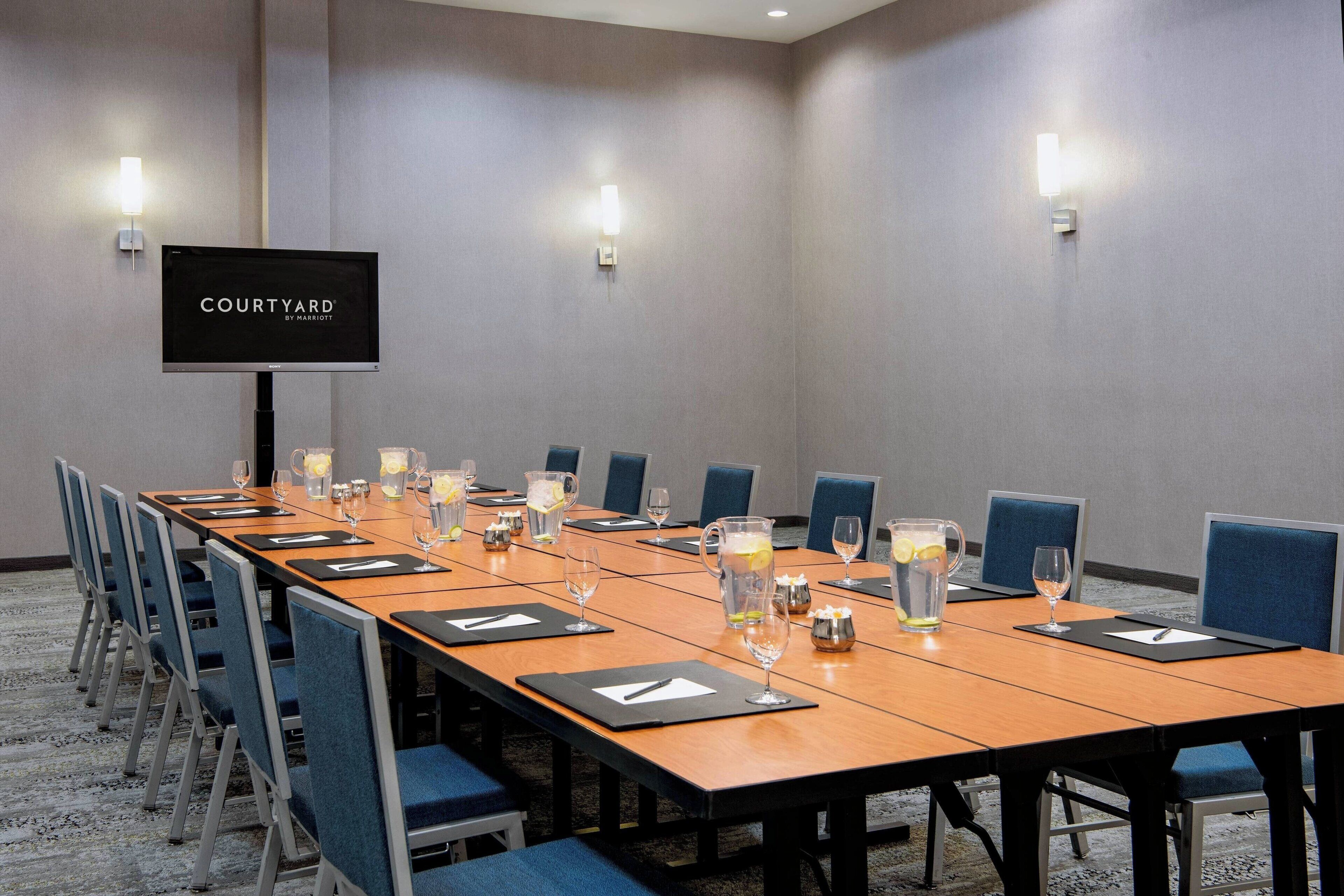 Foto - Courtyard by Marriott Edmonton West