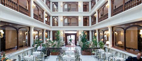 Daily buffet breakfast (EUR 16.50 per person)