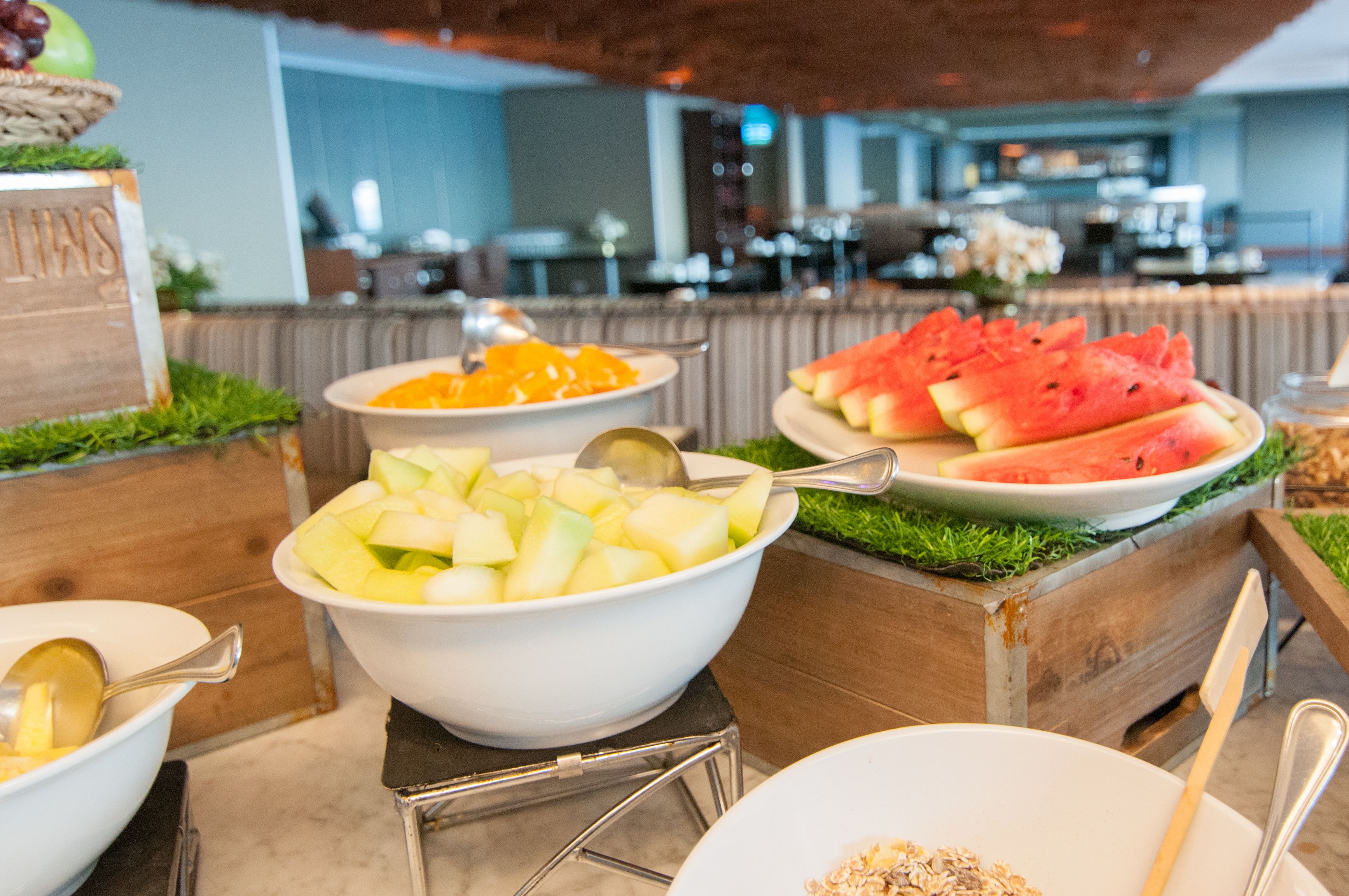 Daily buffet breakfast (CLP 12300 per person)