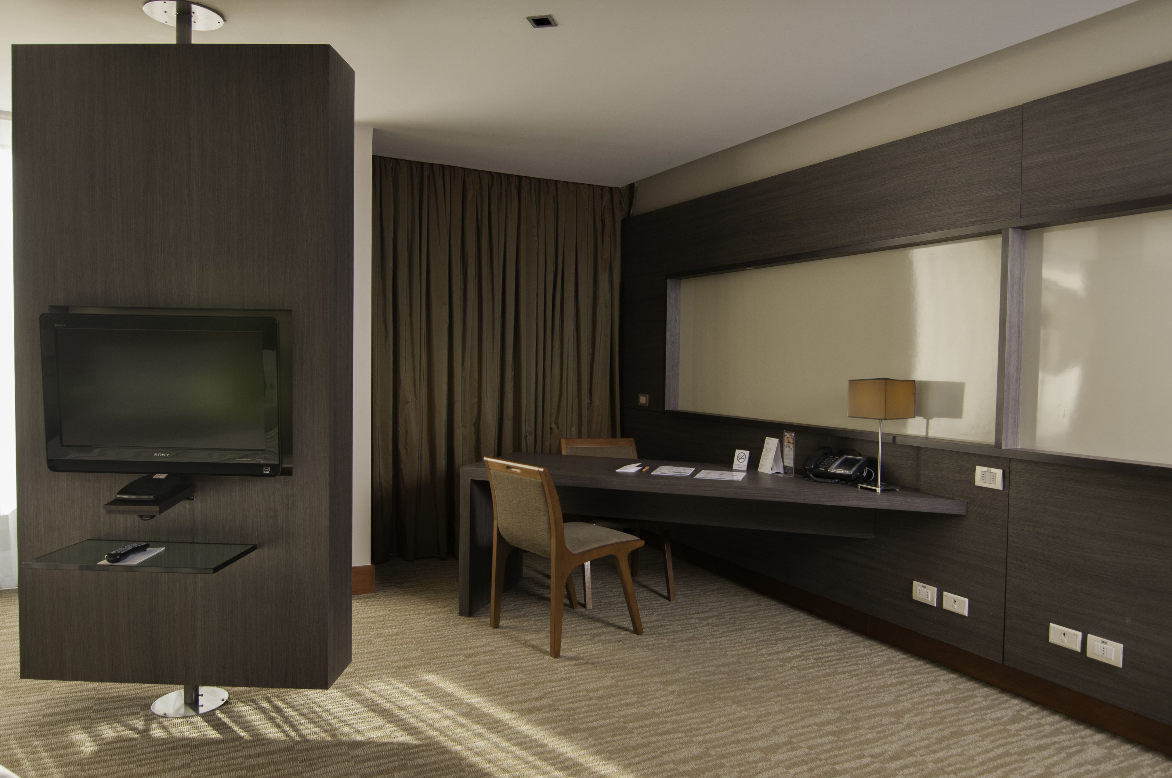 32-inch lcd tv with cable channels, tv