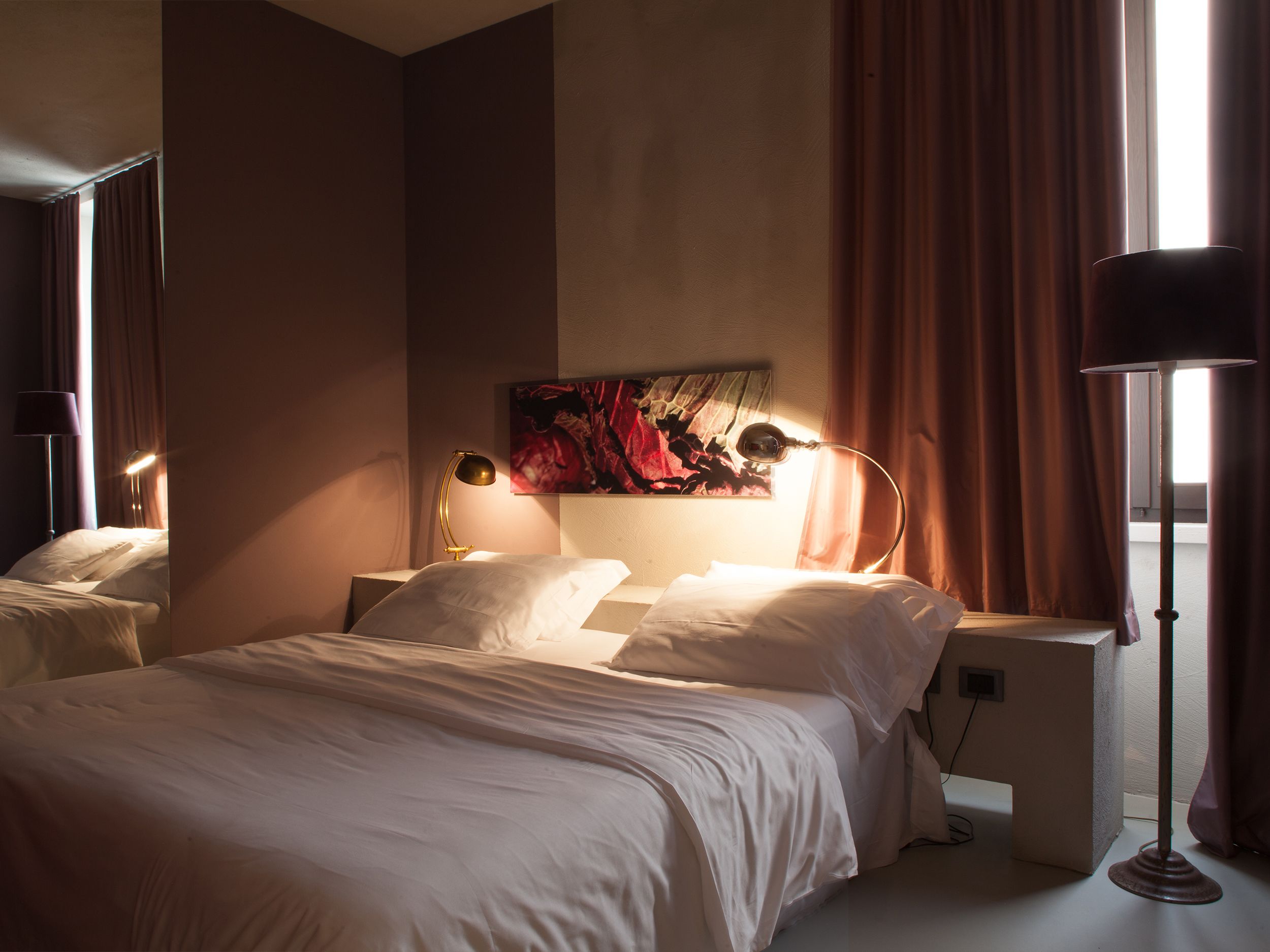 premium bedding, down duvets, minibar, in-room safe