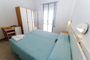 Double or Twin Room | In-room safe, desk