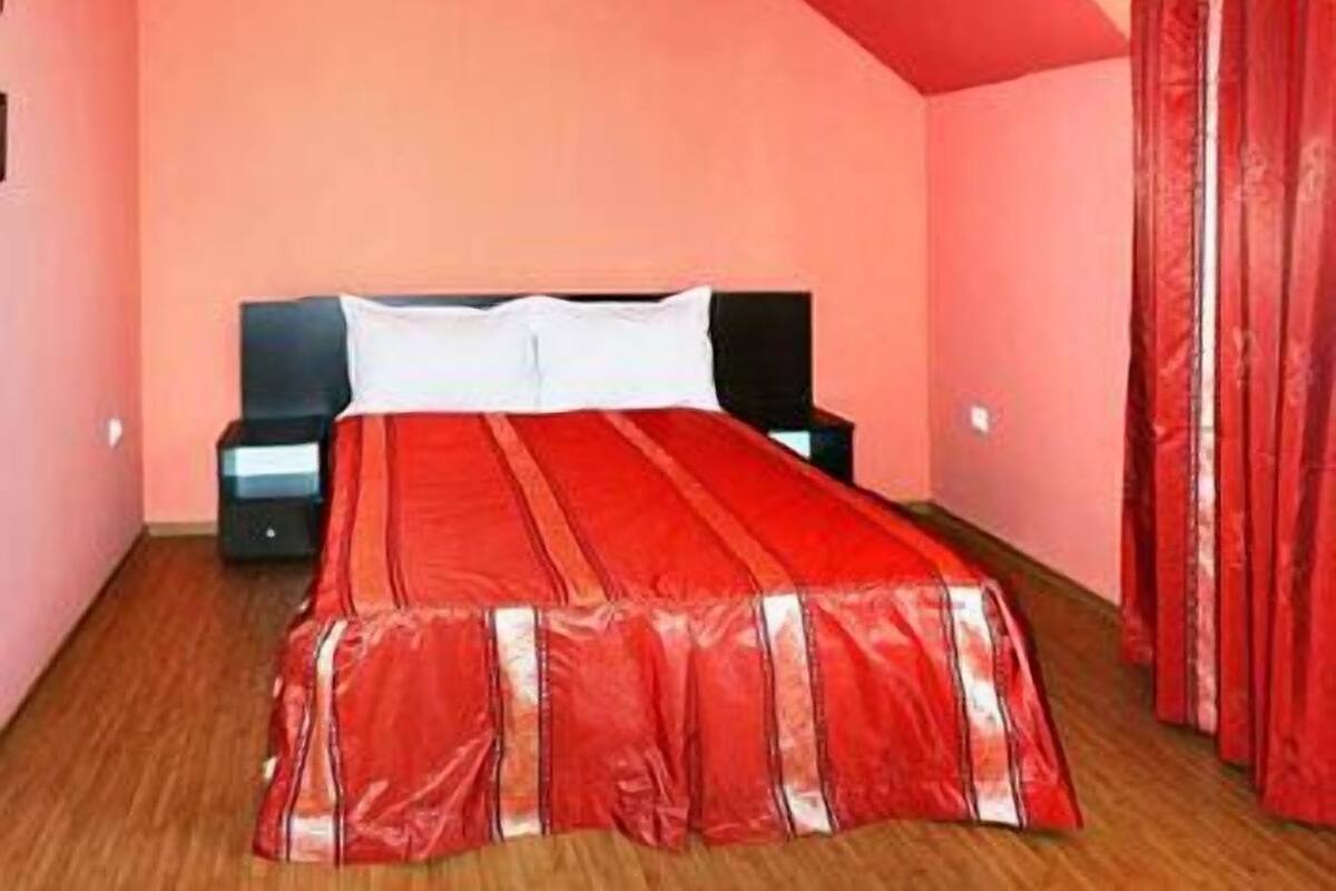 Double Room | Minibar, desk, soundproofing, WiFi