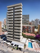 Seasonal outdoor pool, sun loungers