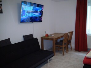 Flat-screen TV - Hotel Hirsch (Guenzburg)