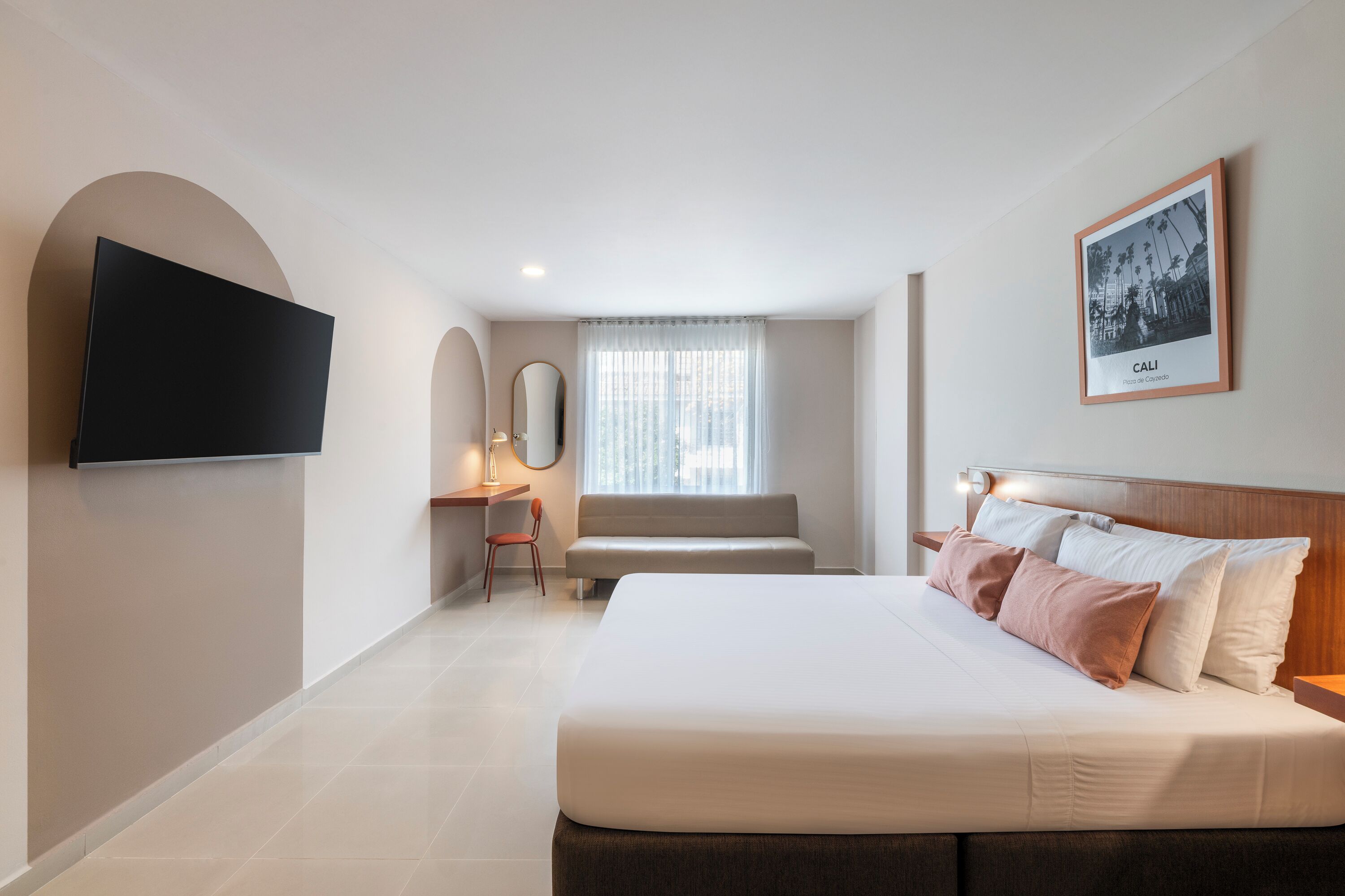 superior room, 1 double bed | minibar, in-room safe, desk, free wifi