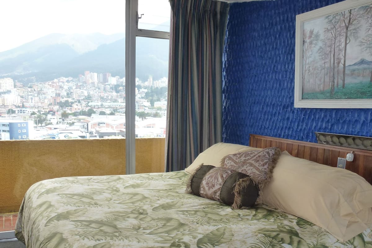Standard Room | 1 bedroom, in-room safe, desk, free WiFi