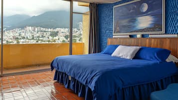 Superior Room, 1 King Bed, Mountain View | 1 bedroom, in-room safe, desk, free WiFi