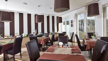 Tägliches inbegriffenes Frühstücksbuffet