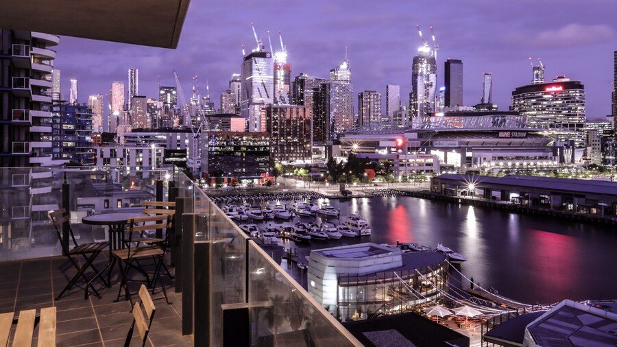 AKOM AT Docklands