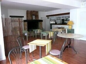 Restaurant - Hotel Restaurant La Renaissance (Villandraut)