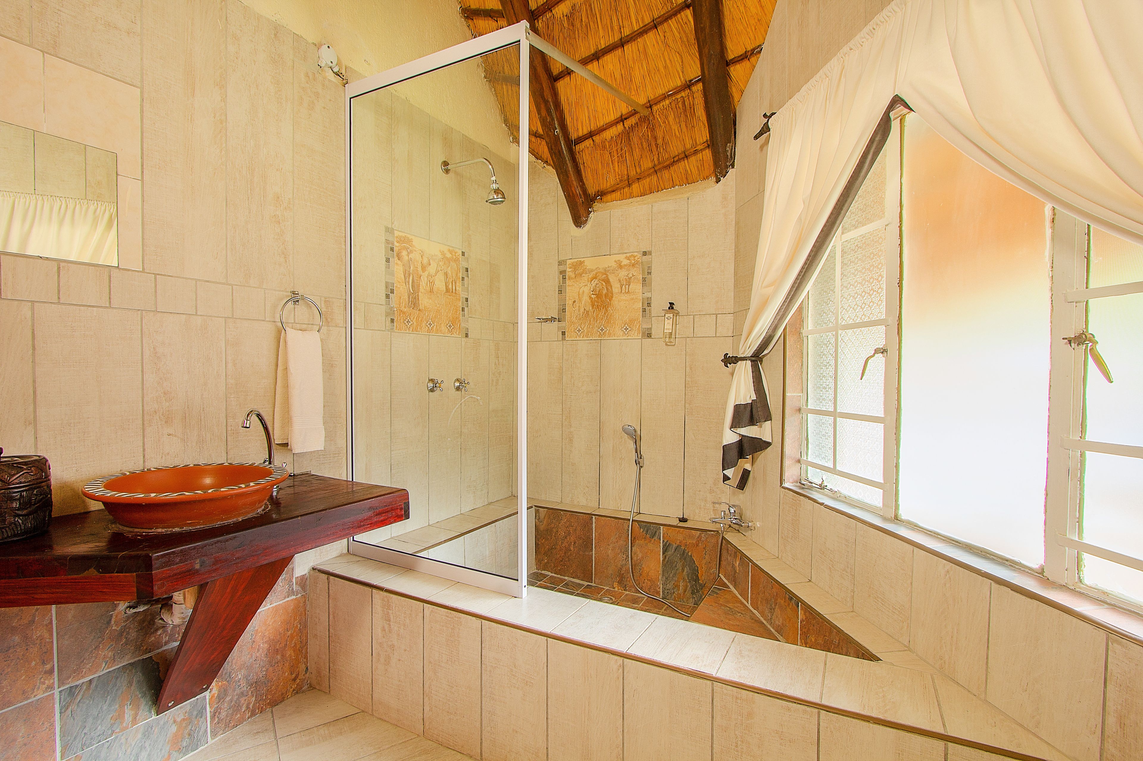 African Experience Villa | Bathroom