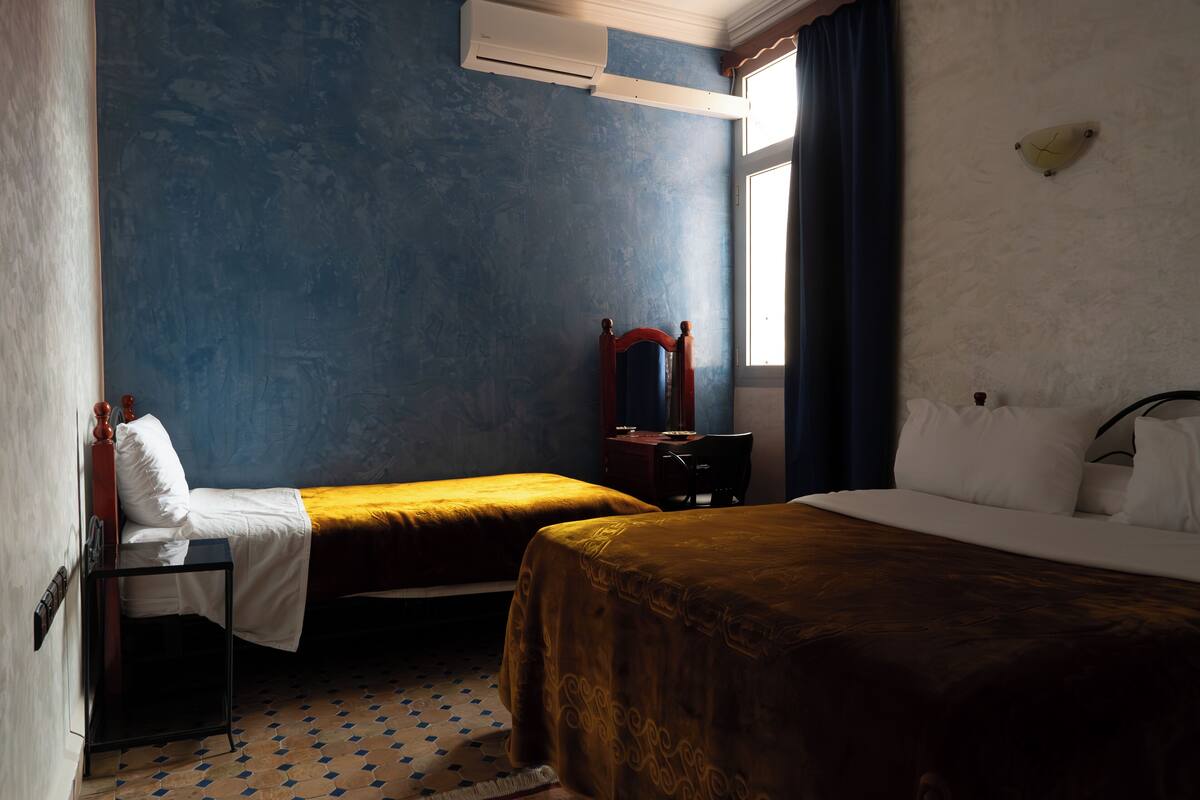 Premium bedding, in-room safe