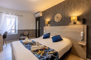 Desk, free WiFi, bed sheets