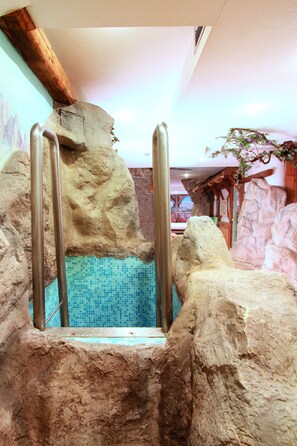 Body treatments, hydrotherapy, aromatherapy, hot stone massages - Soreghes (Campitello di Fassa)