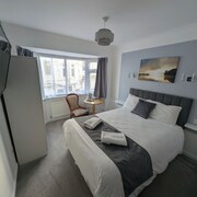 Cecil Court Hotel