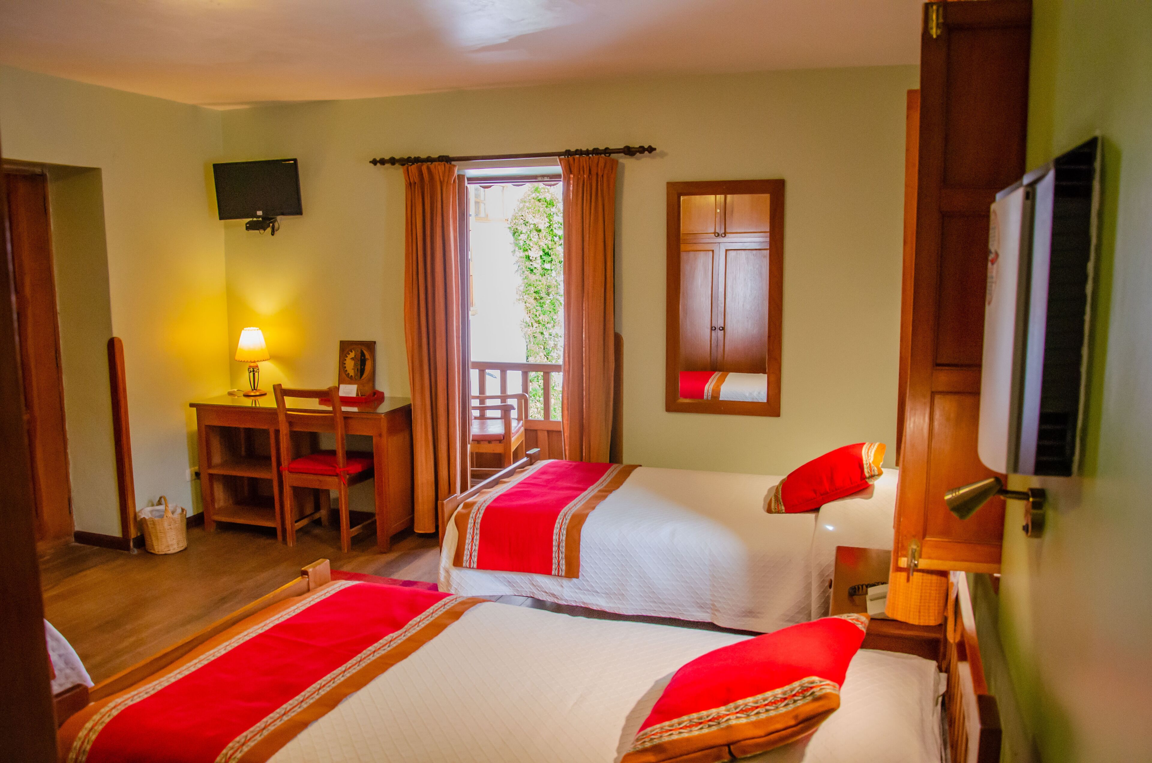 superior twin room, 2 single beds, garden view | down duvets, select comfort beds, in-room safe, desk