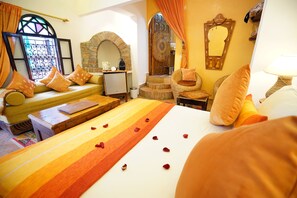 套房 (Mango) | 1 多间卧室、埃及棉床单、高档床上用品、泰普尔床垫