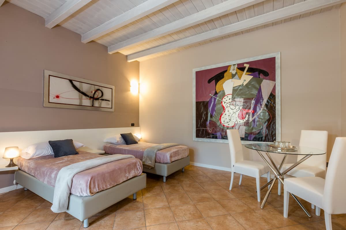1 bedroom, Frette Italian sheets, down duvets, individually decorated
