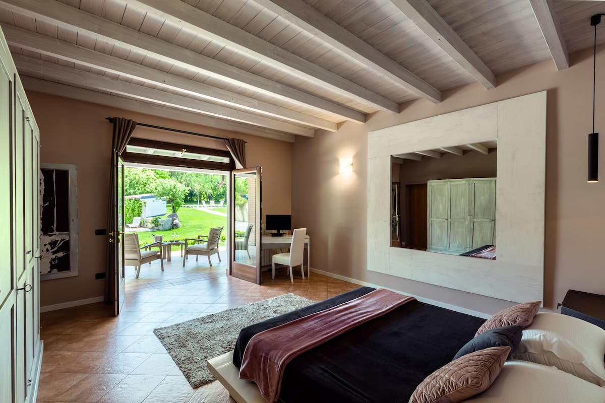 DESIGN FAMILY | Lençóis italianos Frette, edredons de pluma, individualmente decorados