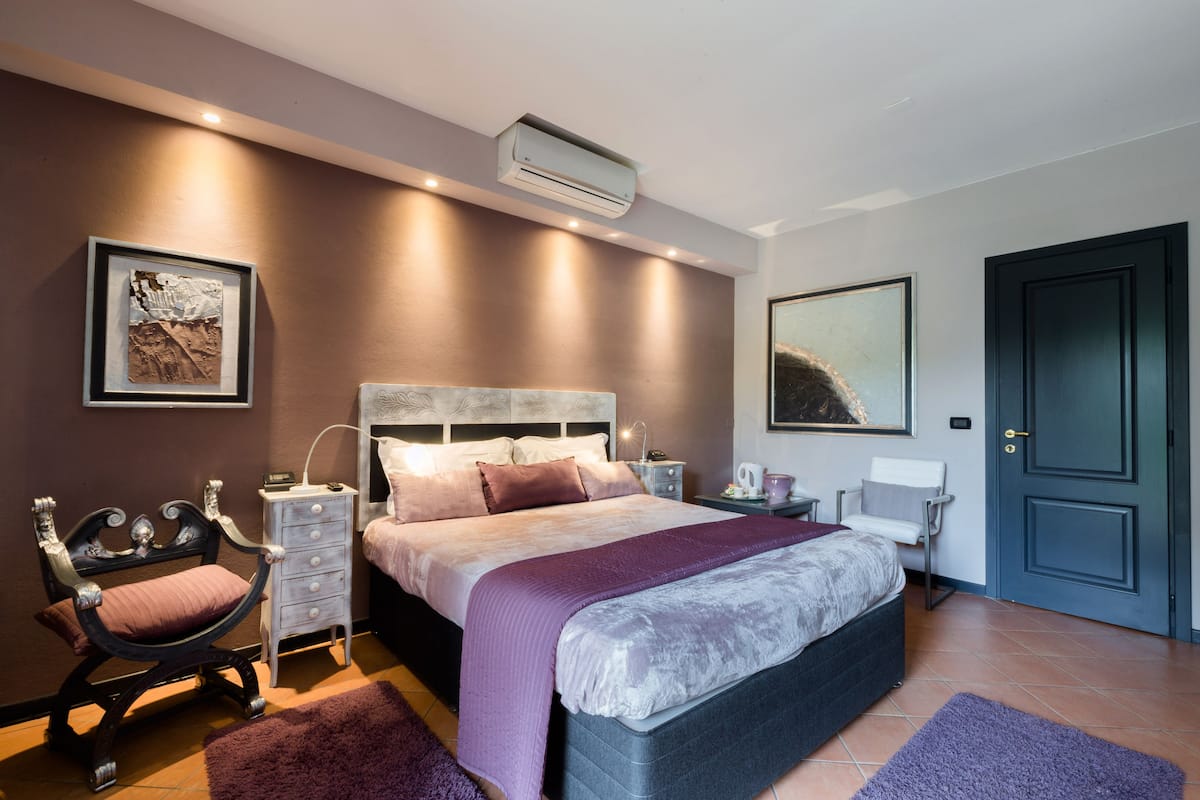 DESIGN STANDARD DEPENDANCE | Lençóis italianos Frette, edredons de pluma, individualmente decorados