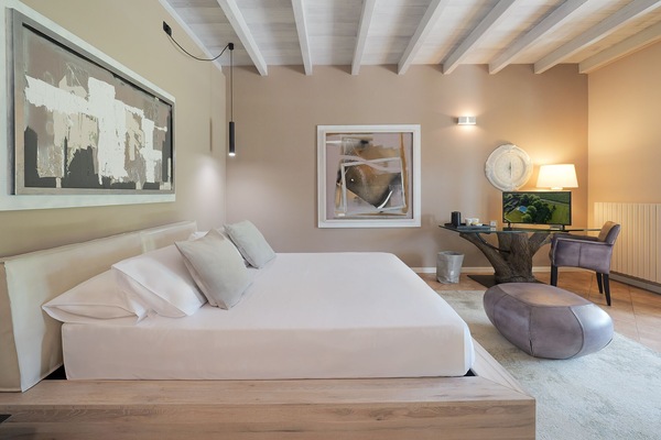 DESIGN NATURE MATRIMONIALE | Frette Italian sheets, down comforters, individually decorated