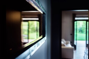 EXECUTIVE SUITE CON 2 CAMERE DA LETTO E SOGGIORNO | Frette Italian sheets, down comforters, individually decorated