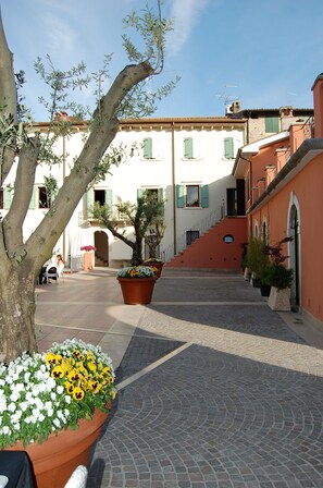 Exterior - Corte San Luca Apartments (Bardolino)