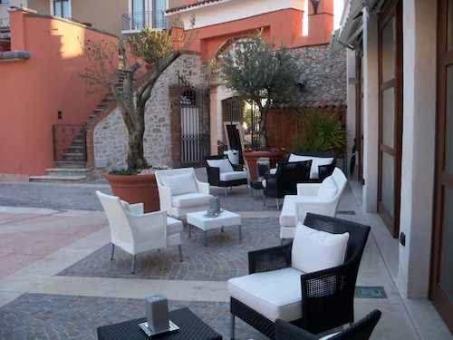 Corte San Luca Apartments
