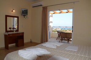 Superior Studio, Sea View (First floor) | In-room safe, desk, soundproofing, iron/ironing board