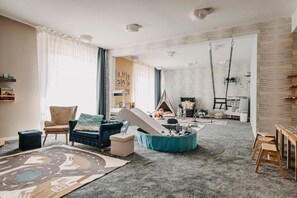 Children’s play area – indoor