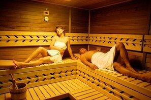 Sauna, bañera de hidromasaje, tratamientos corporales, baños de barro 