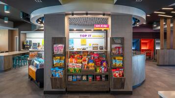 Snack bar