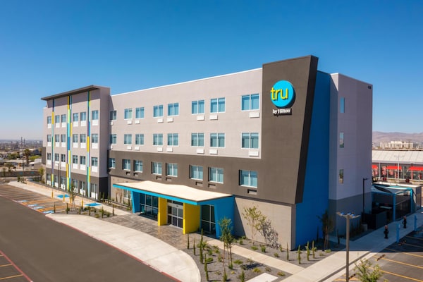 Tru By Hilton El Paso Airport - El Paso, TX