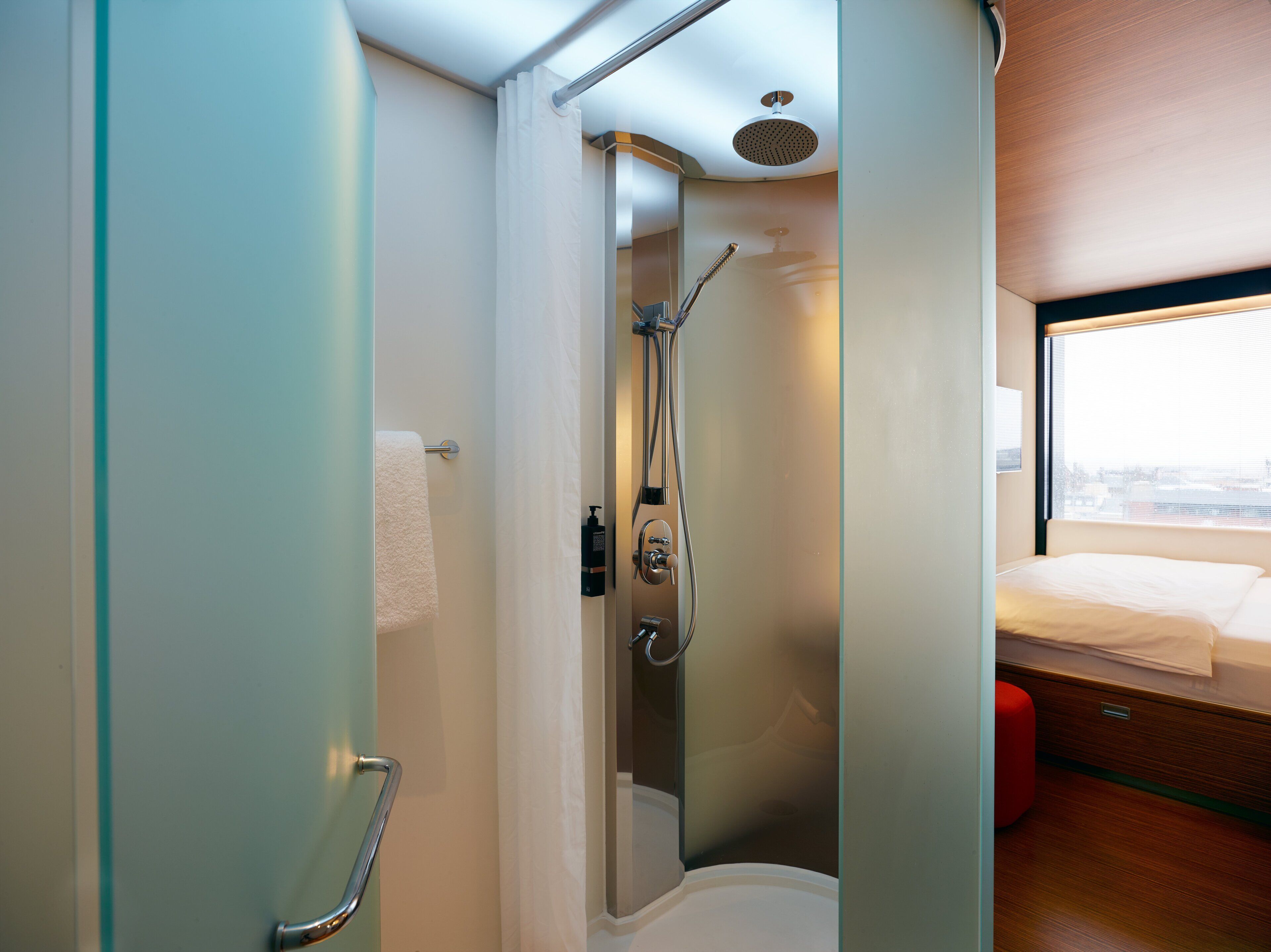 king room | bathroom | shower, hydromassage showerhead, eco-friendly toiletries, hair dryer