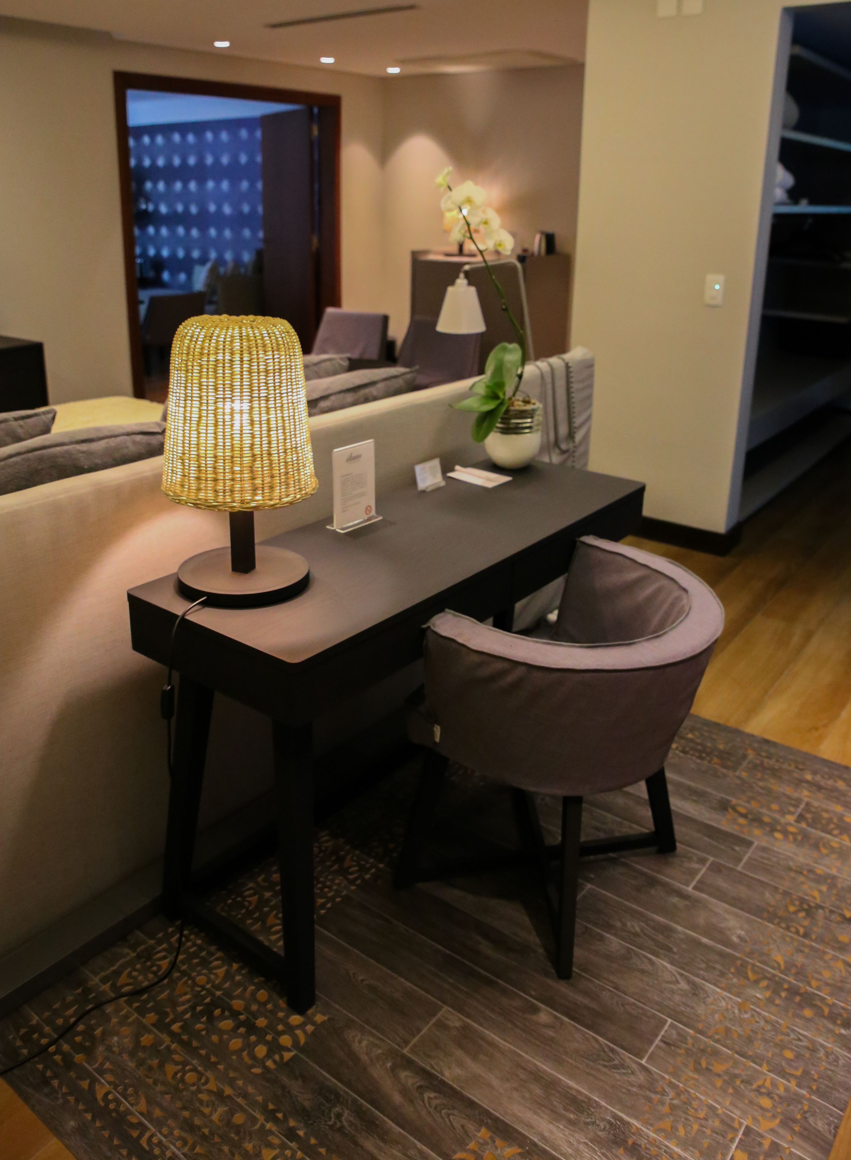 deluxe room | premium bedding, pillow-top beds, minibar, in-room safe