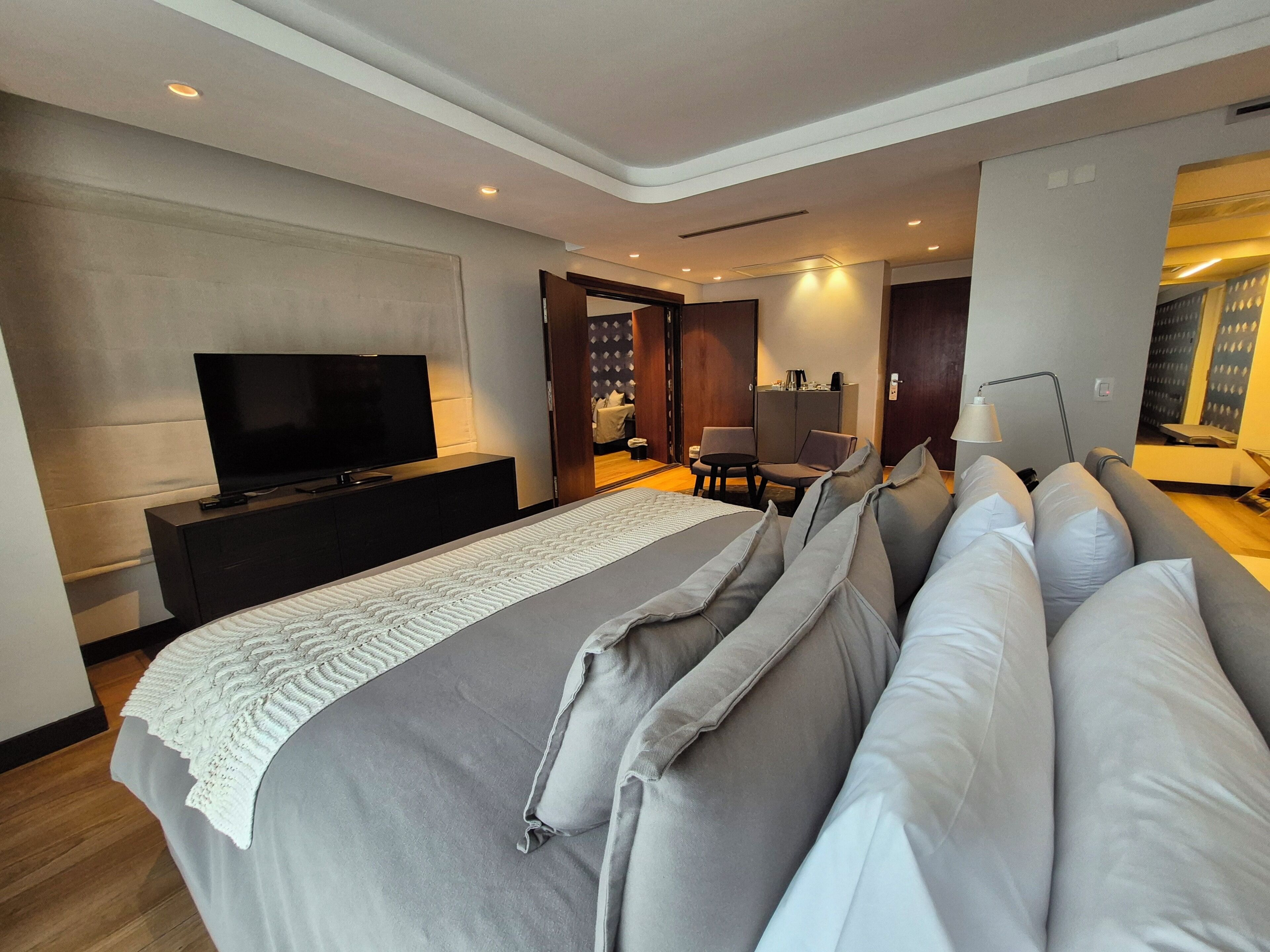 Deluxe Room | Terrace/patio