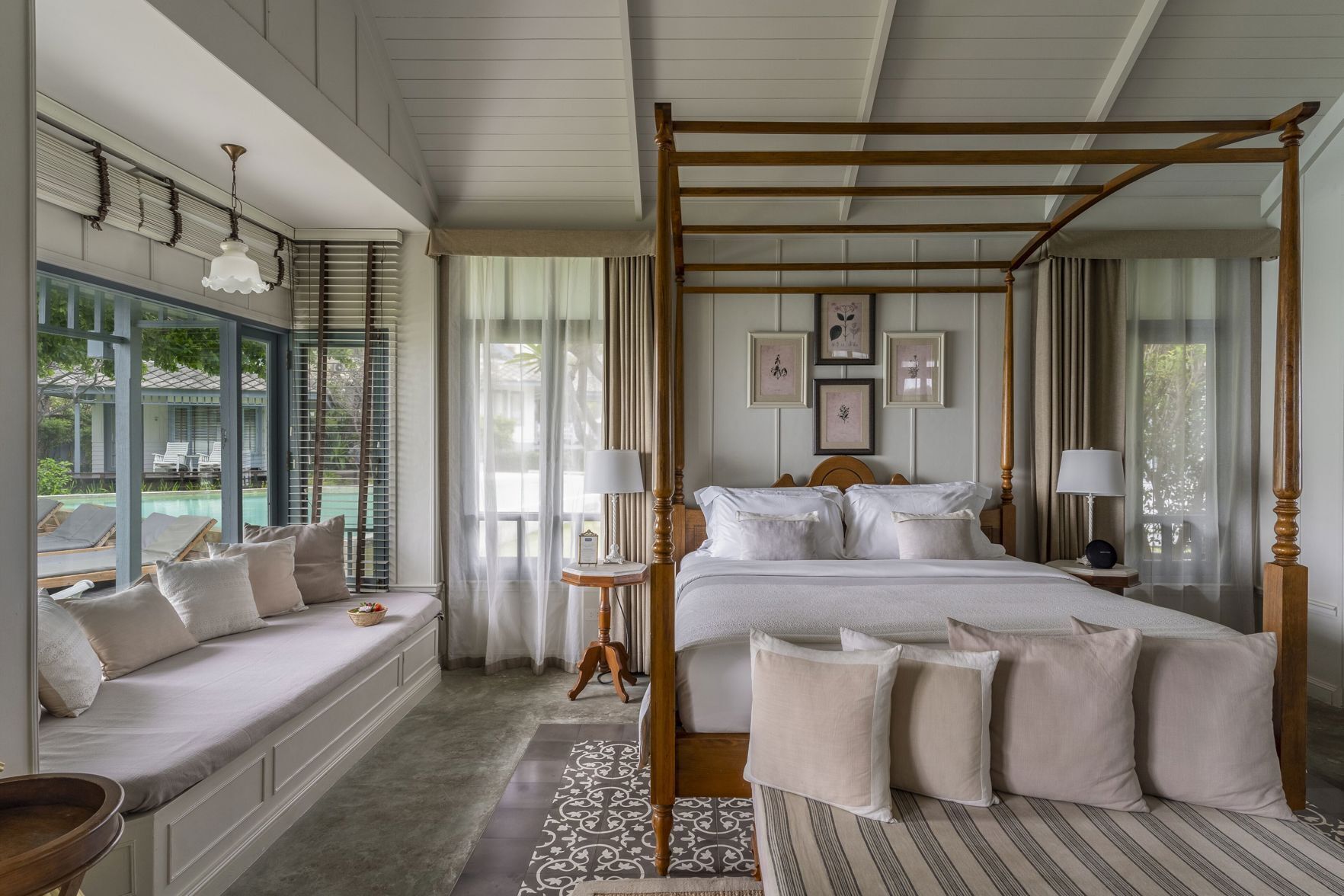 Free minibar, in-room safe, desk, blackout curtains