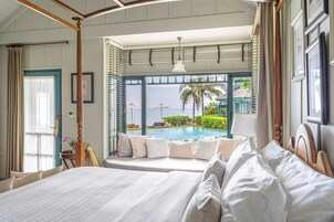 Beach Villa with Sea View | Free minibar, in-room safe, desk, blackout drapes
