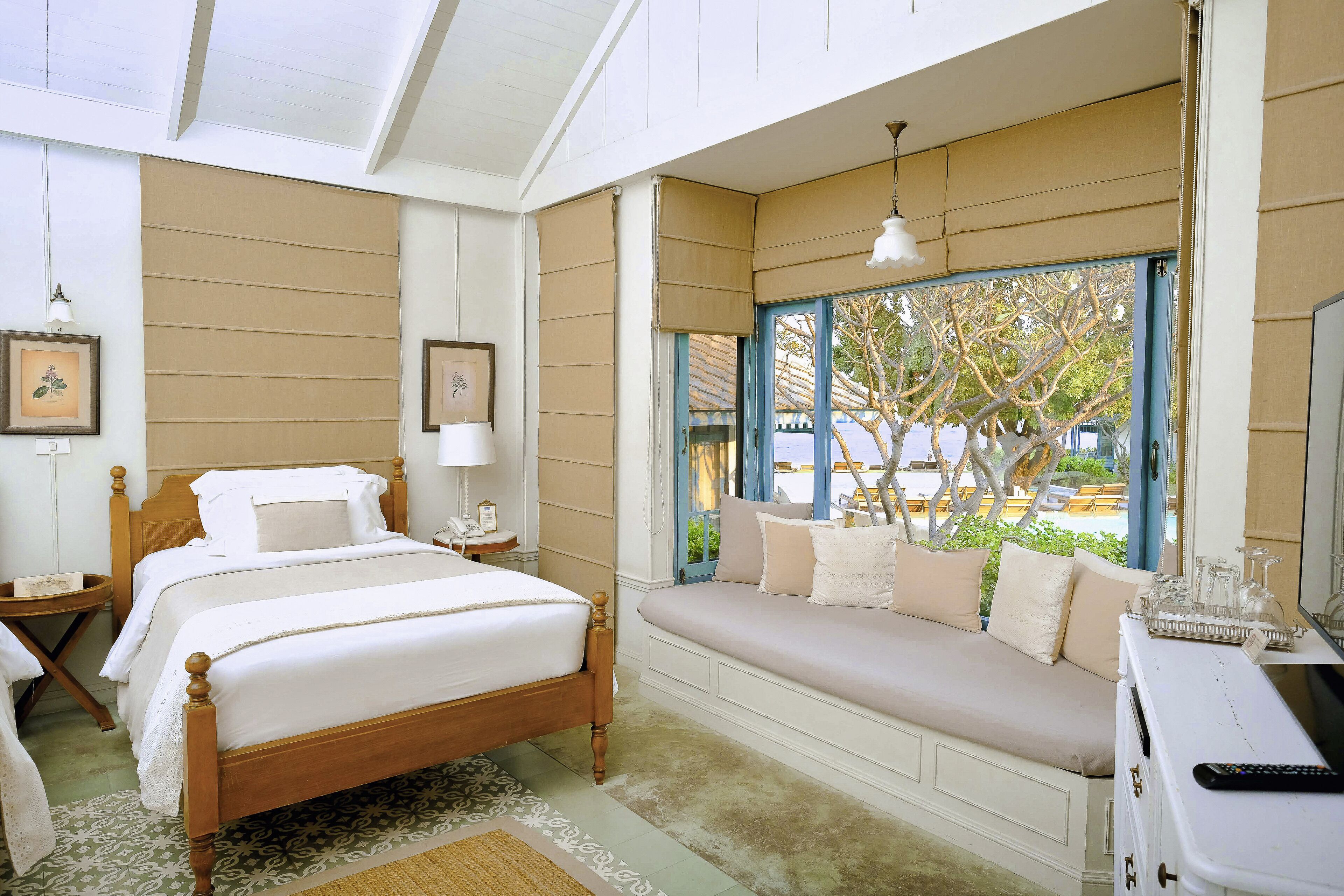 beach villa with partial sea view | free minibar, in-room safe, desk, blackout curtains