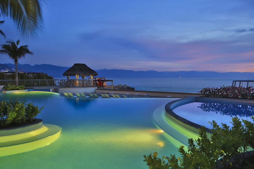 Sunset Plaza Beach Resort & Spa Pto Vallarta All Inclusive