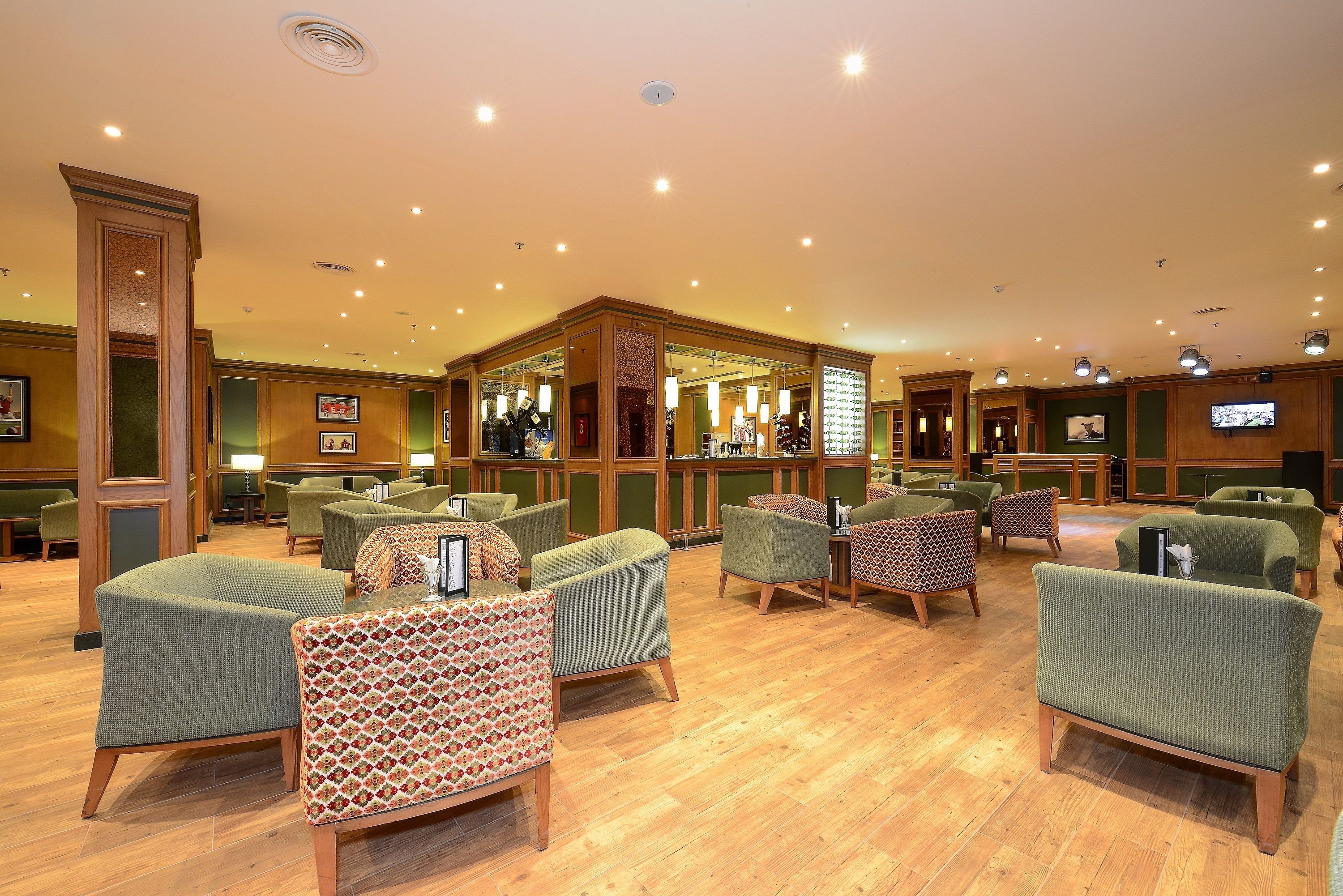 5 bars/lounges, poolside bar