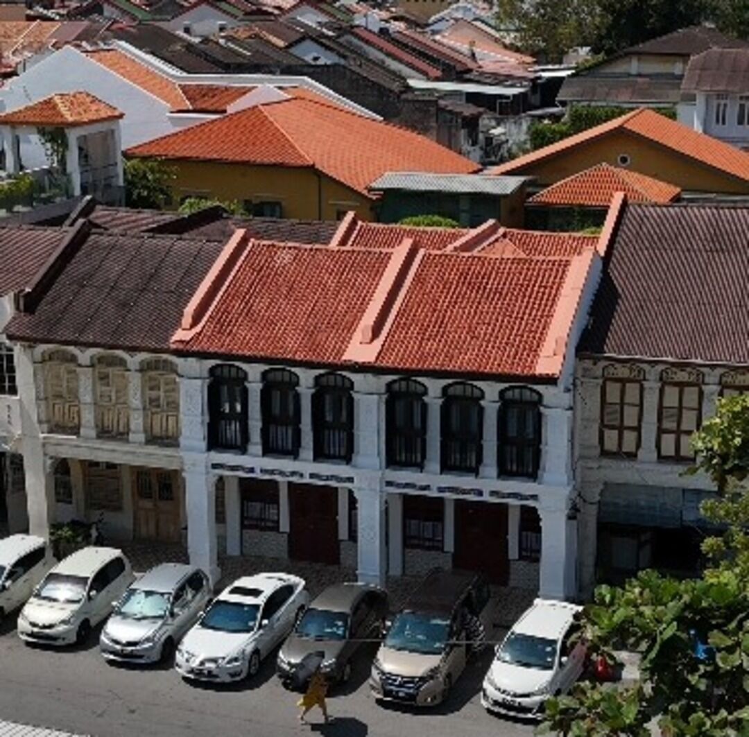 Caja de seguridad en la habitación y decoración personalizada 