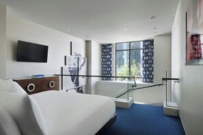 Lanai | Egyptian cotton sheets, premium bedding, down comforters, pillowtop beds