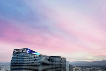 Couples treatment rooms, sauna, hot tub, Turkish bath, body treatments at The Cosmopolitan Of Las Vegas