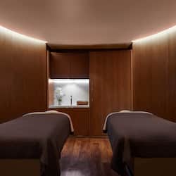 Couples treatment rooms, sauna, hot tub, Turkish bath, body treatments